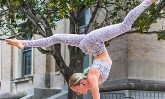 夏天练瑜伽的4大理由 适合夏天做的7种瑜伽-八凡集