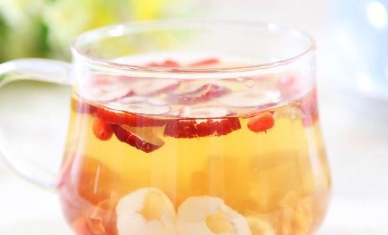 女人冬天补气血 经前喝桂圆红枣汤来改善-八凡集