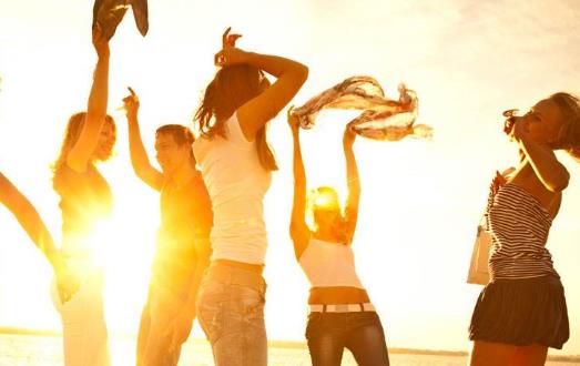 大脑分泌多巴胺多人就会变得快乐 能让人快乐的运动-八凡集