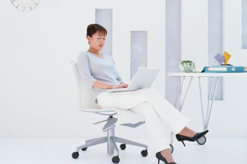 生活中的坏习惯易加速衰老 错误锻炼加速人体老化-八凡集