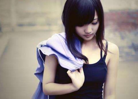 青春期女孩的心理很叛逆 青春期叛逆的解决办法-八凡集