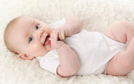 简单的早产儿智力落后测试方法 宝宝智力落后的表现-八凡集