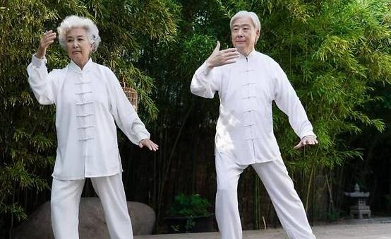 老年人锻炼5个最常见的运动项目 老人运动需注意五点禁忌-八凡集