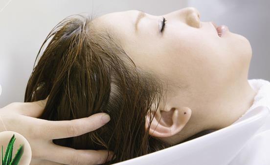 头发顺滑是女神的必备 护发雷区别轻易触碰-八凡集