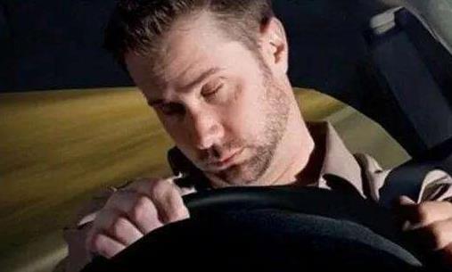 开新车必须预防四种疾病 教你开车解除疲劳的10个方法-八凡集