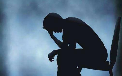 抑郁患者的症状表现 容易得抑郁症的性格揭秘-八凡集