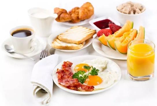 女学生保健禁忌 忌不吃早饭、吃零食和穿紧身内衣-八凡集