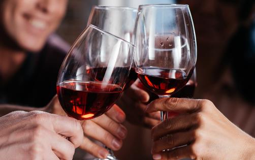 寿命短的男人酒后最爱的事 解酒粥助你减轻酒后危害-八凡集