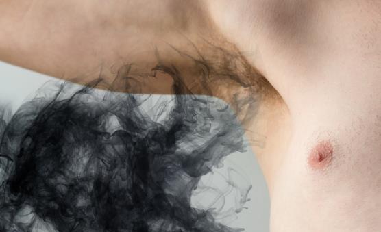 狐臭产生的主要原因 治狐臭偏方推荐-八凡集