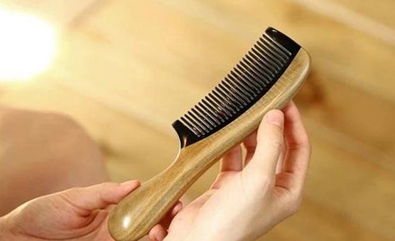 导致女性掉发的6个原因