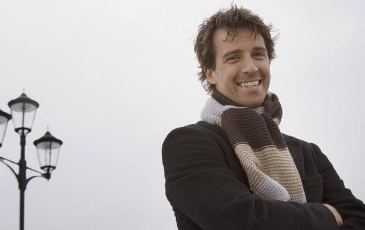 男人备受亚健康的困扰 延长男人寿命的10个生活习惯-八凡集