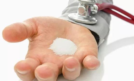 宝宝吃盐过多影响宝宝的健康 宝宝添加食盐的注意事项-八凡集