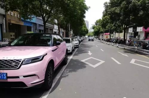 生活中十拿九稳的倒车方式 新手竟也能轻松一把倒车-八凡集