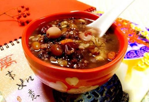 小孩小孩你别馋,过了腊八就是年 腊八节吃腊八粥