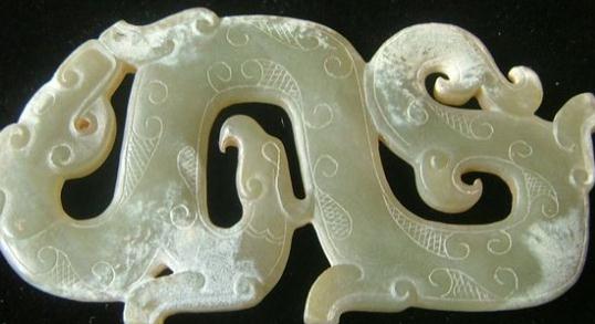 龙凤玉佩品相最多变-八凡集