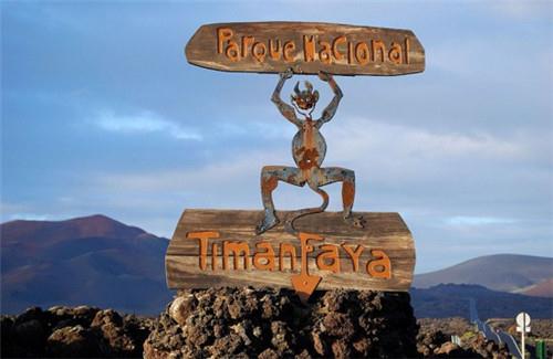 惊呆了，西班牙一家餐厅在，火山口上开烧烤-八凡集