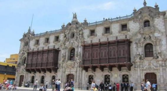 世界上唯一不下雨的城市 600年没下过雨却养活800万人-八凡集