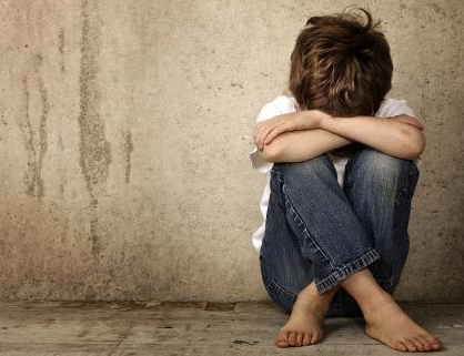 男性偏执型人格6大表现特点-八凡集