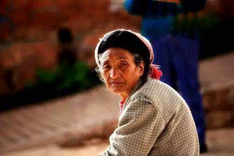 95岁老人去世前症状-八凡集