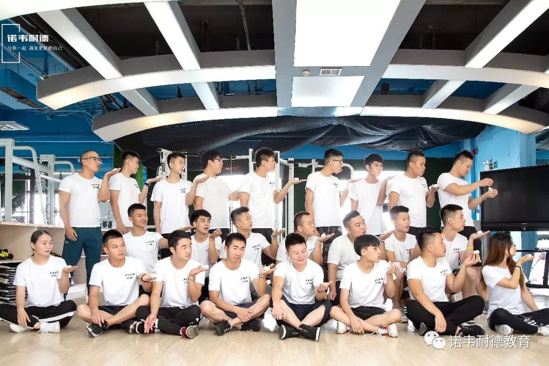 为什么很多人做健身教练混不下去了-八凡集