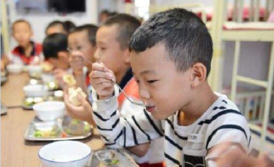 小饭桌收费标准和利润-八凡集