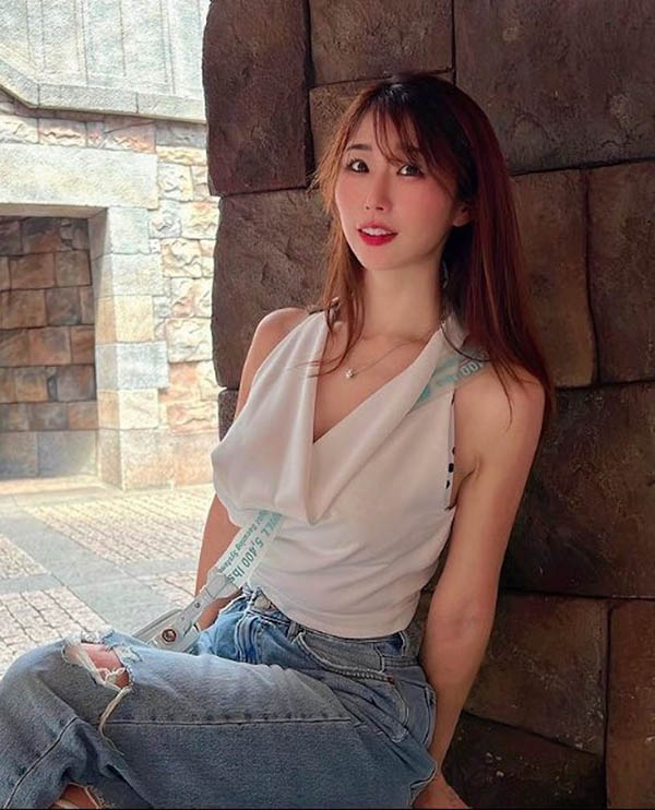 筿田あゆみ(筿田步美)个人资料及经典作品推荐预览-八凡集