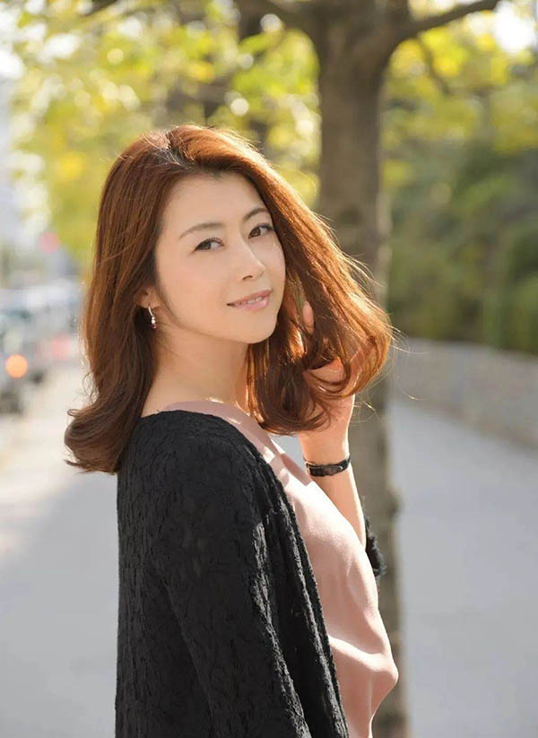 「人妻的风骚」系列品番作品推荐介绍及预览-八凡集